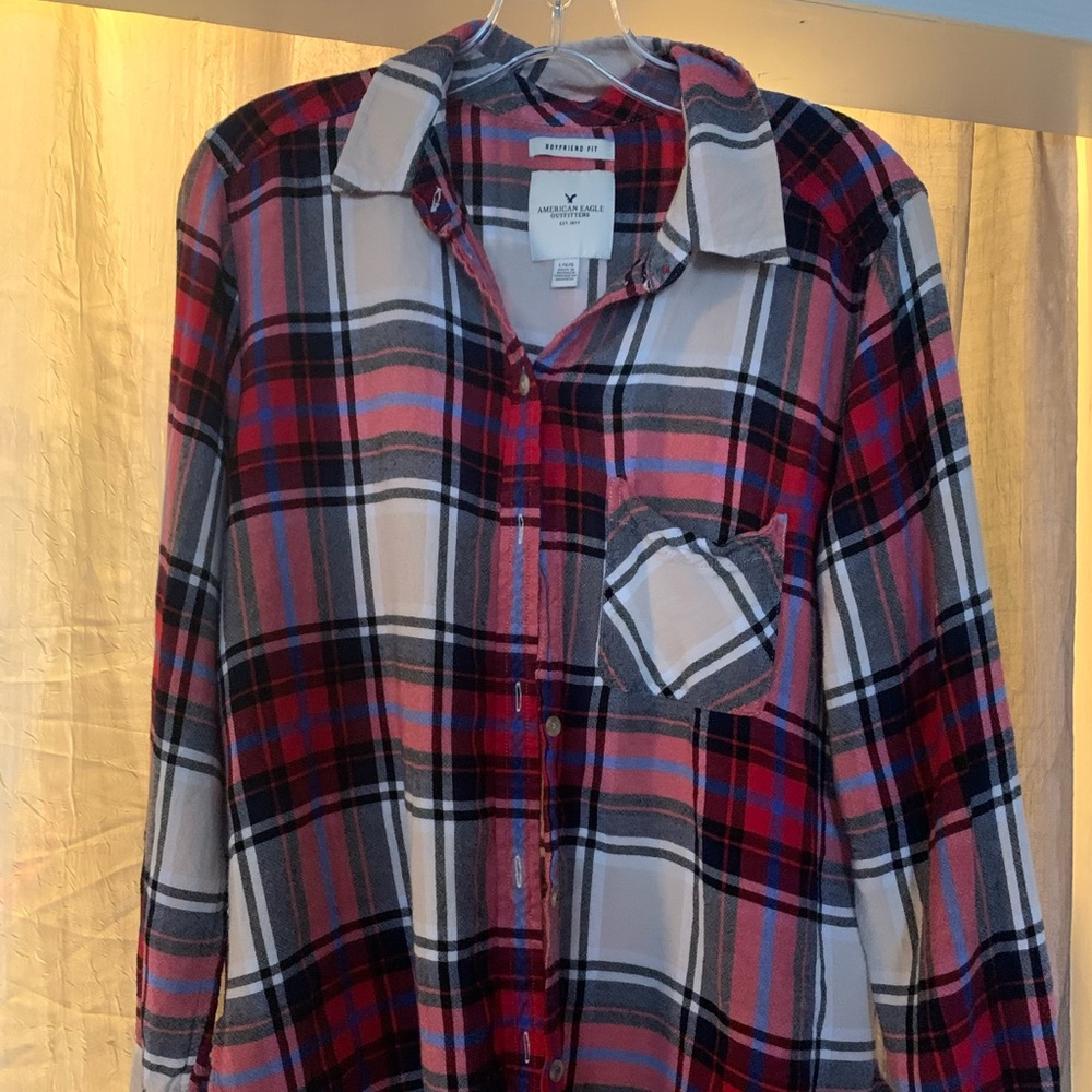 Womens American Eagle shirt